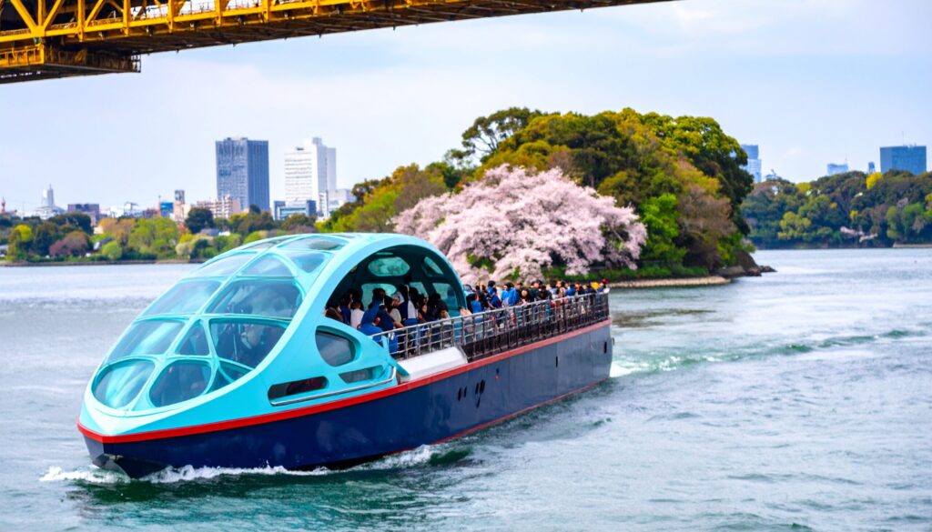 お花見桜シーズンのクルーズ